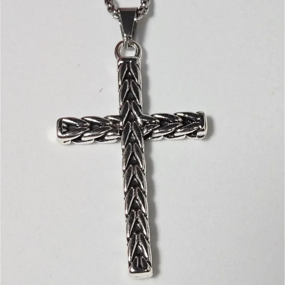 Silver Twisted Rope Cross Pendant Necklace Stainless Steel 23